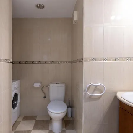 아파트 Sunny One Bedroom *